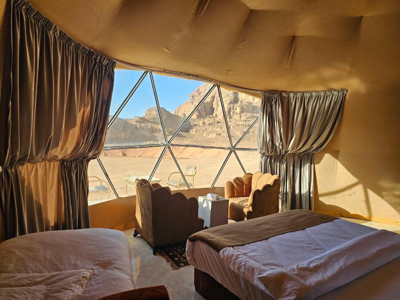 Wadi Rum Oscar Camp Екстериор снимка