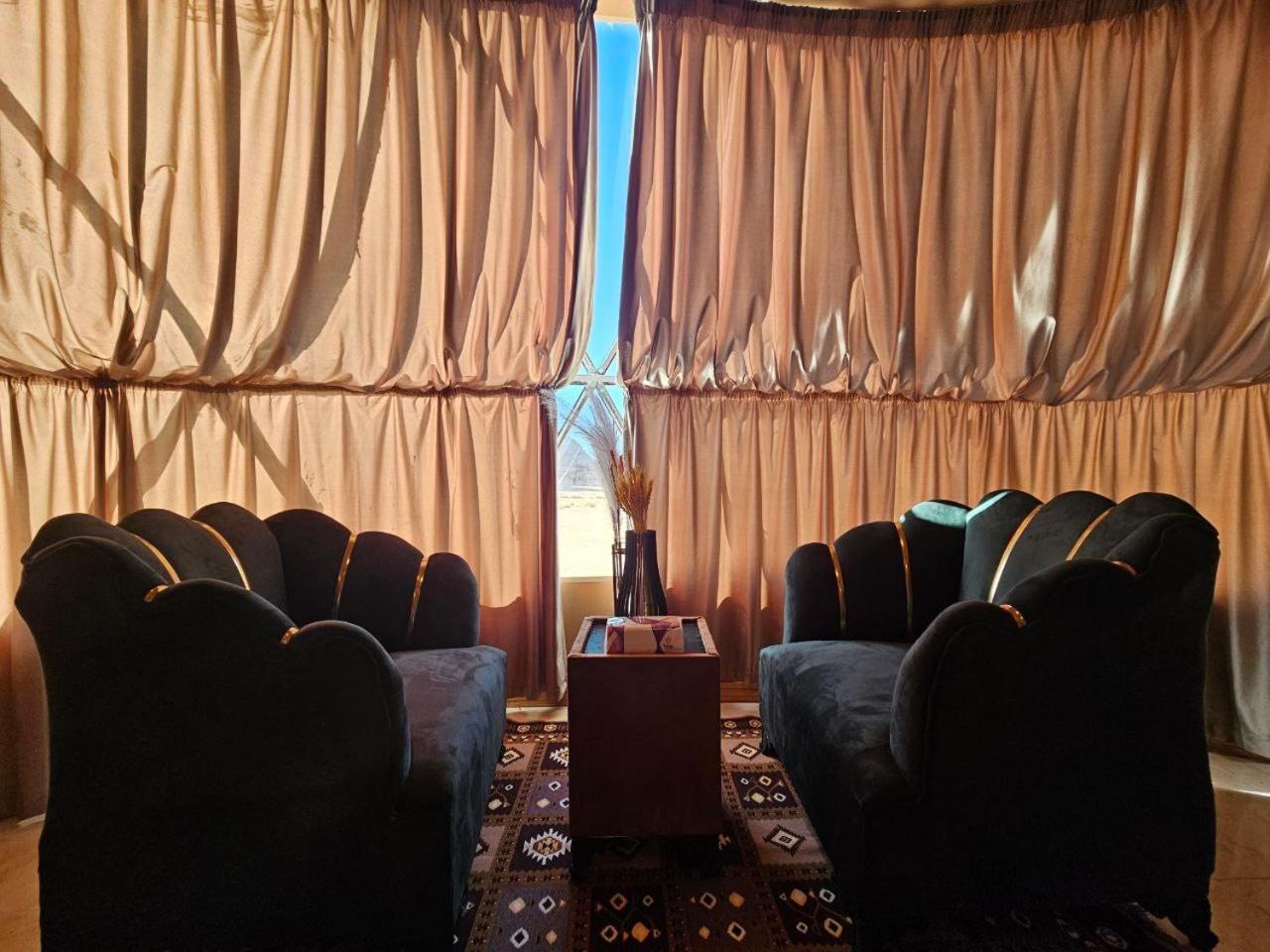 Wadi Rum Oscar Camp Екстериор снимка