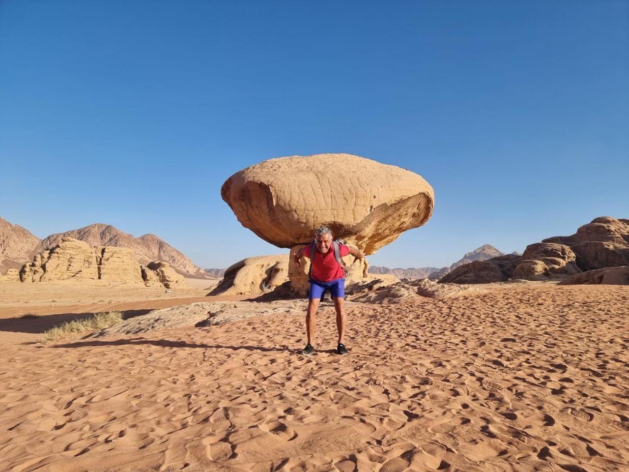 Wadi Rum Oscar Camp Екстериор снимка