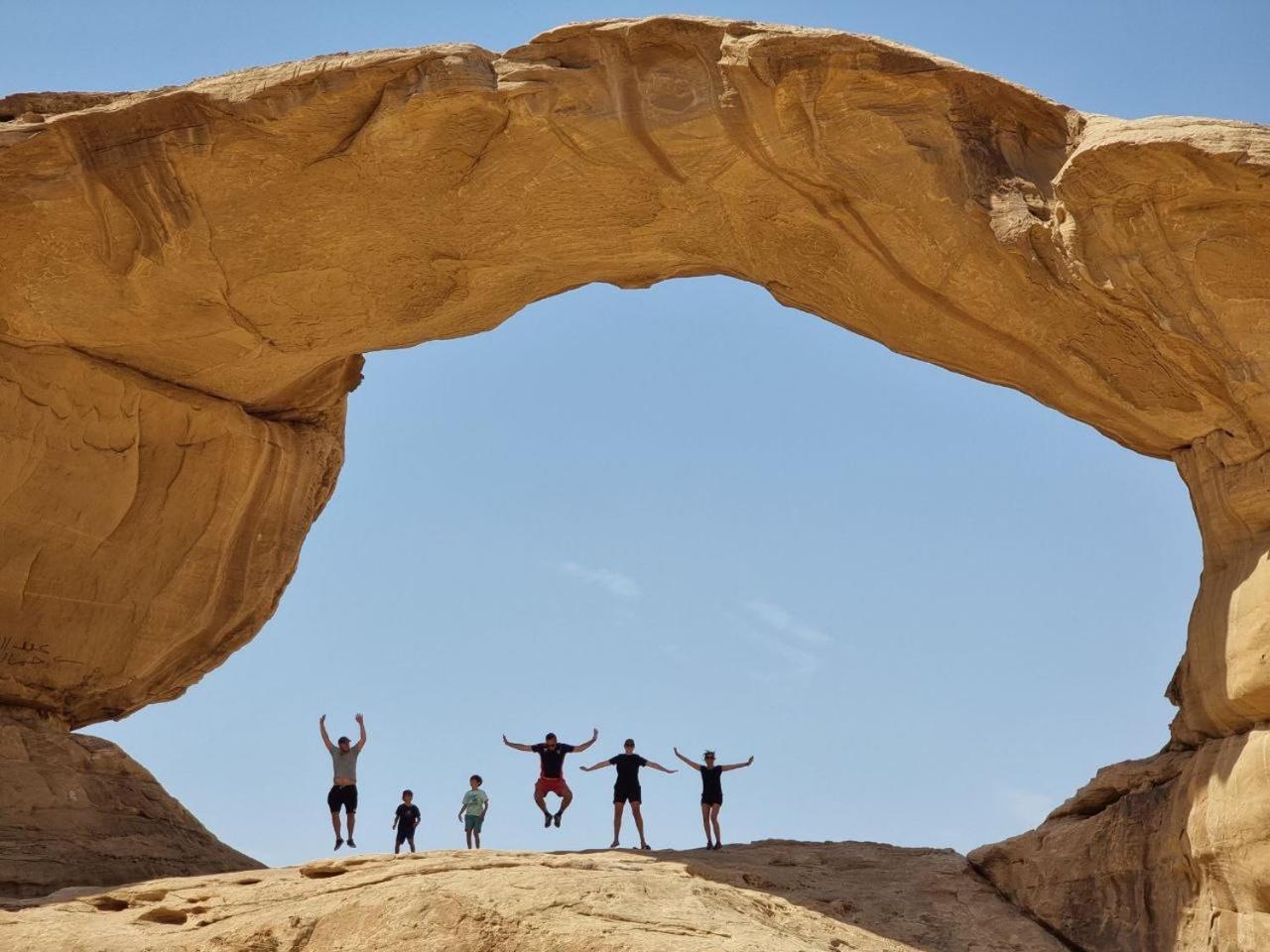 Wadi Rum Oscar Camp Екстериор снимка